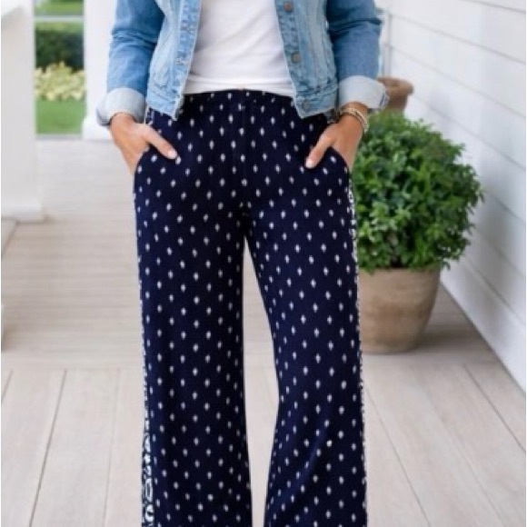 CAbi Pants - Cabi Wide-Leg Navy Printed Lounge Pants wide size 8